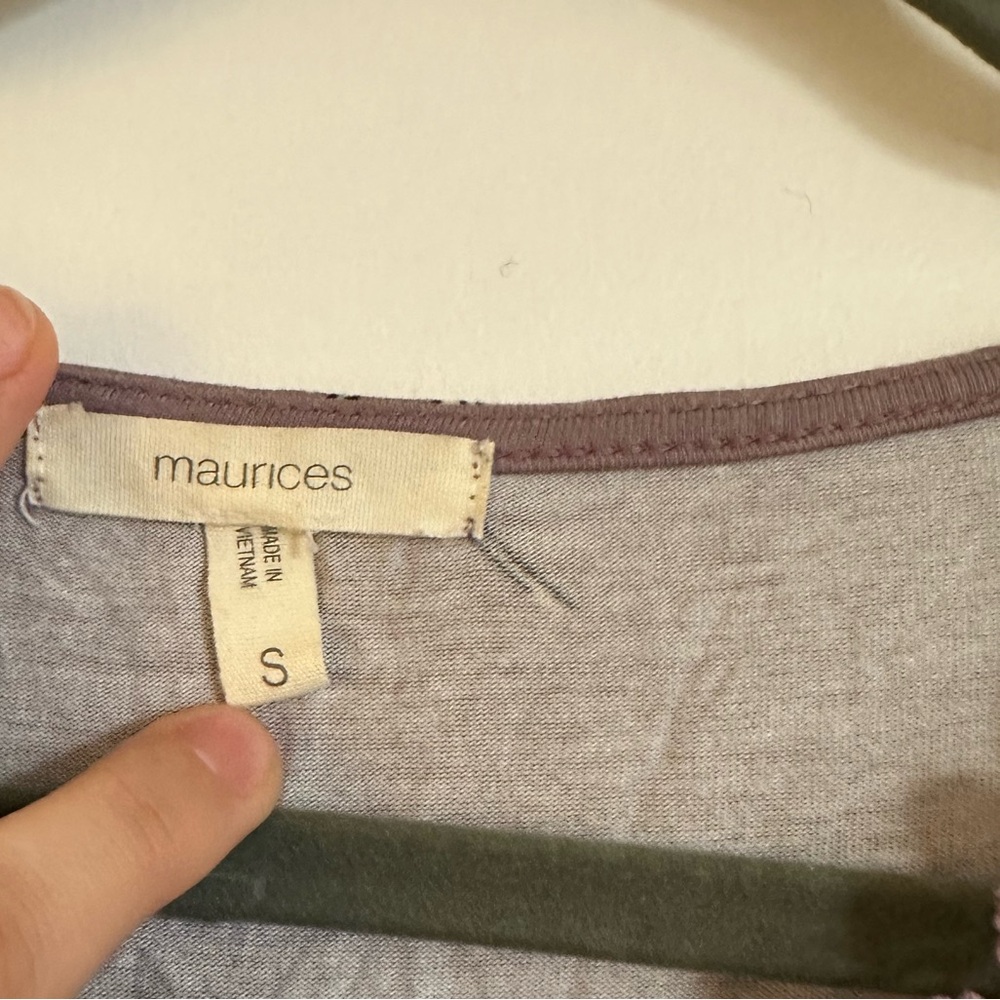 Floral V-Neck Ruched Top - Picture 2 of 4